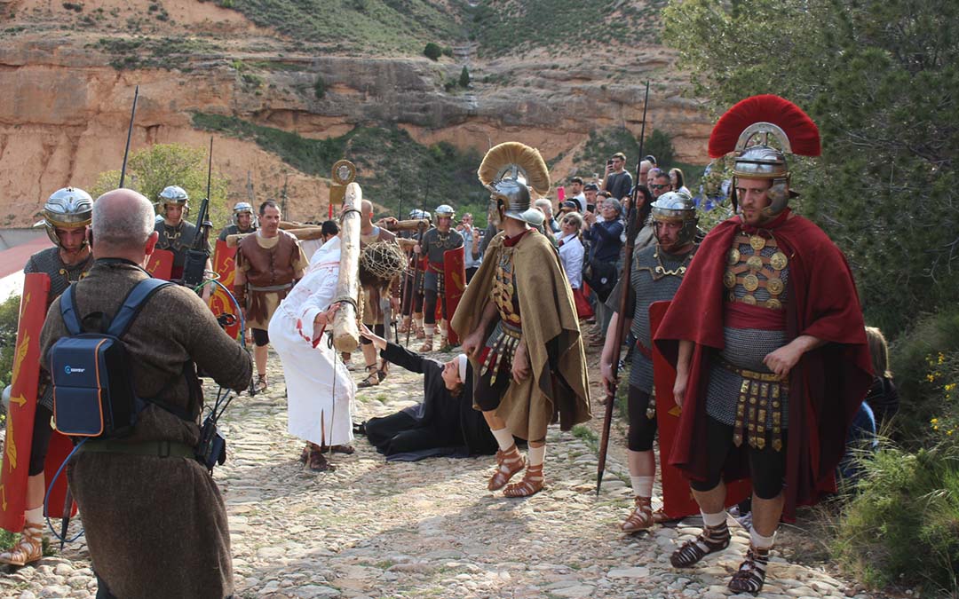 Drama de la Cruz de Alcorisa en su edición de 2025 / L. Castel