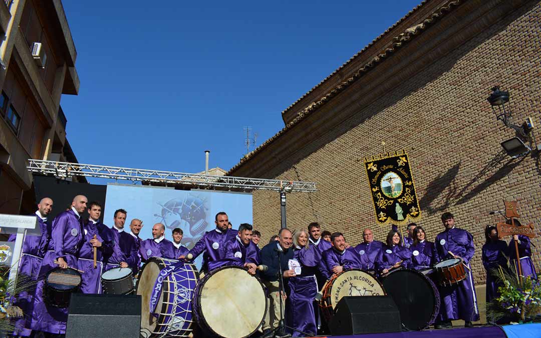 Momentos del acto de Exaltación de tambores y bombos este domingo./I.M.