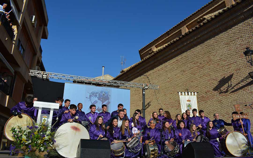 Momentos del acto de Exaltación de tambores y bombos este domingo./I.M.