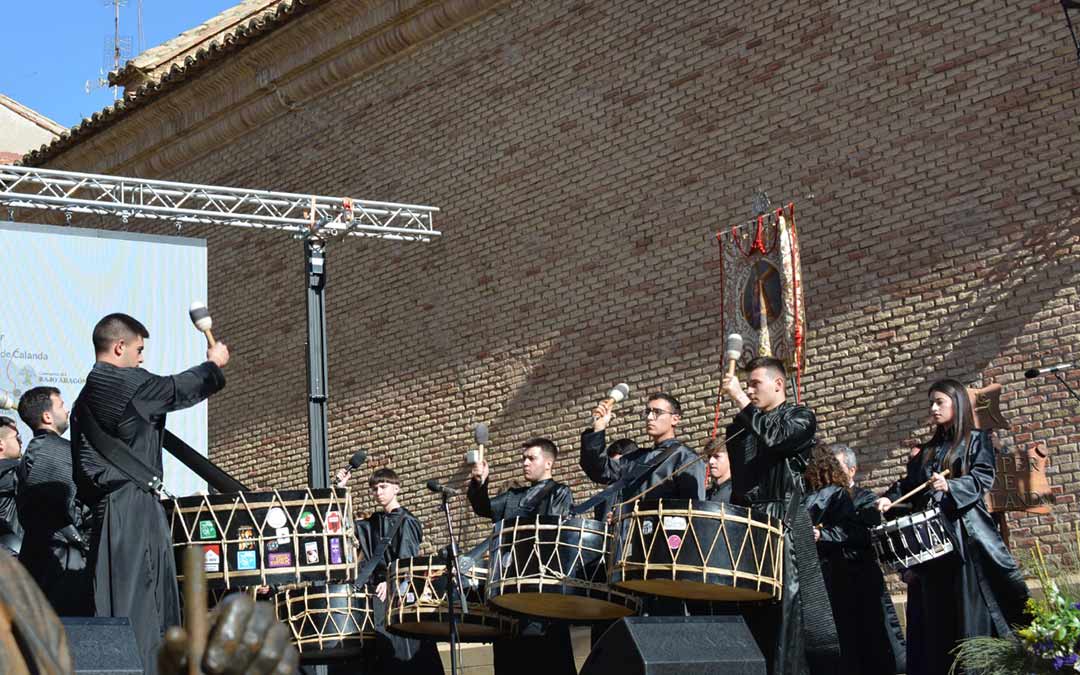 Momentos del acto de Exaltación de tambores y bombos este domingo./I.M.