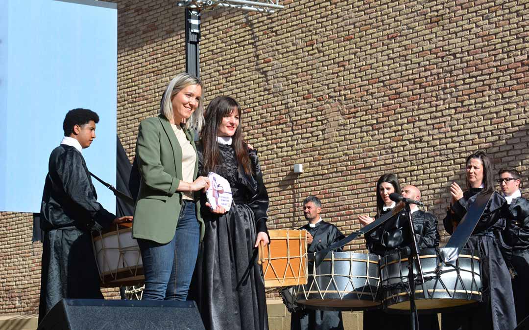 Momentos del acto de Exaltación de tambores y bombos este domingo./I.M.