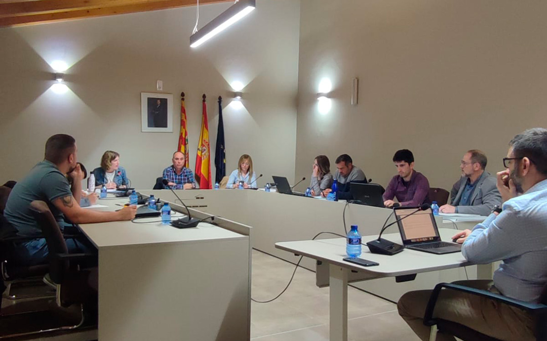 Instante del pleno celebrado en Alcorisa. / Ayto