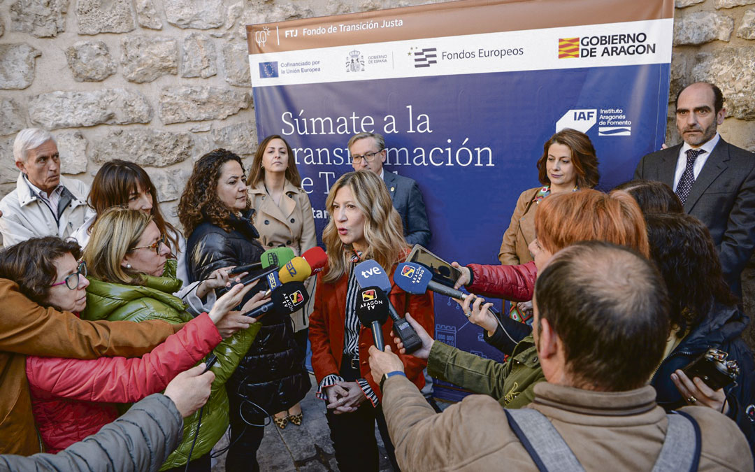 Vaquero atendiendo ayer a los medios de comunicación. / DGA