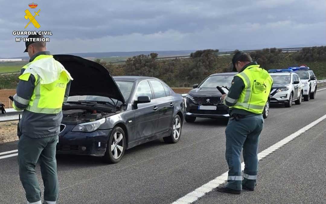 Momento de la detención en la A-23./ G.C.