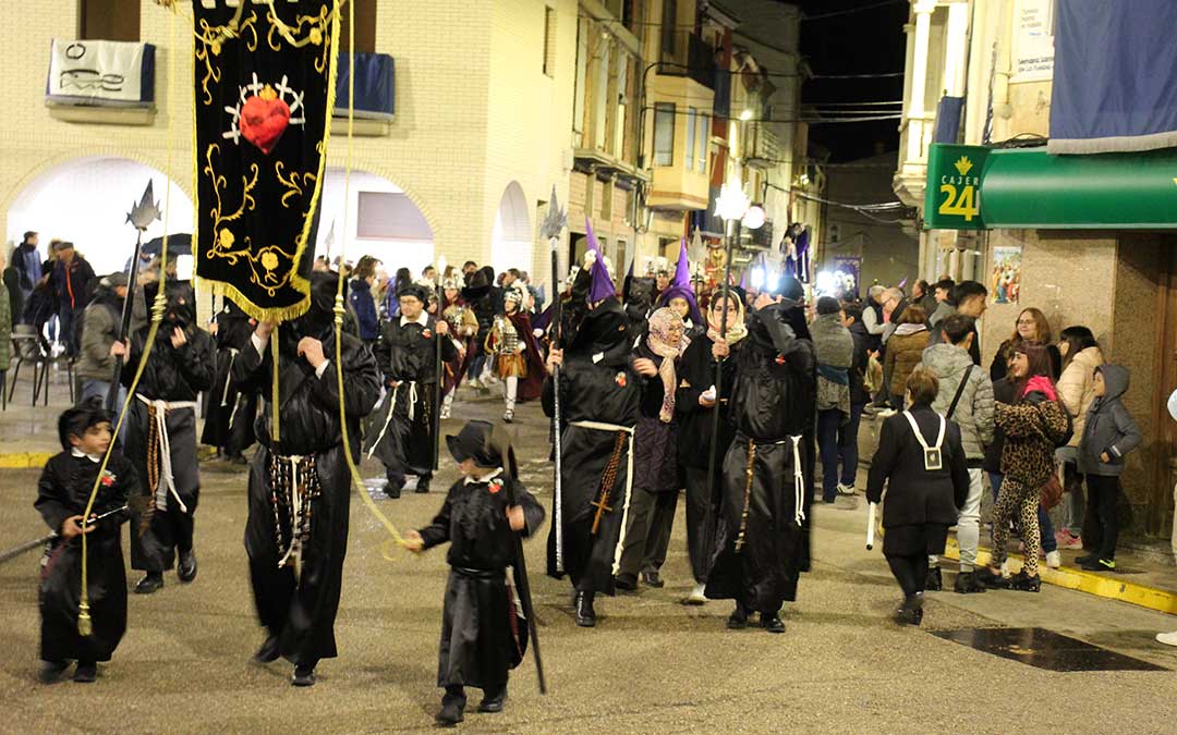 La procesión se dio la vuelta por la lluvia. / B. Severino