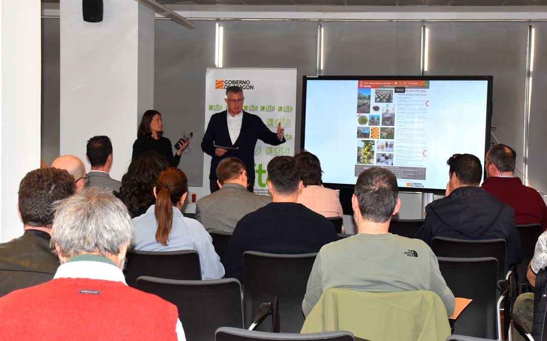 El consejero, Manuel Blasco, durante la presentación de proyectos del CITA./ DGA