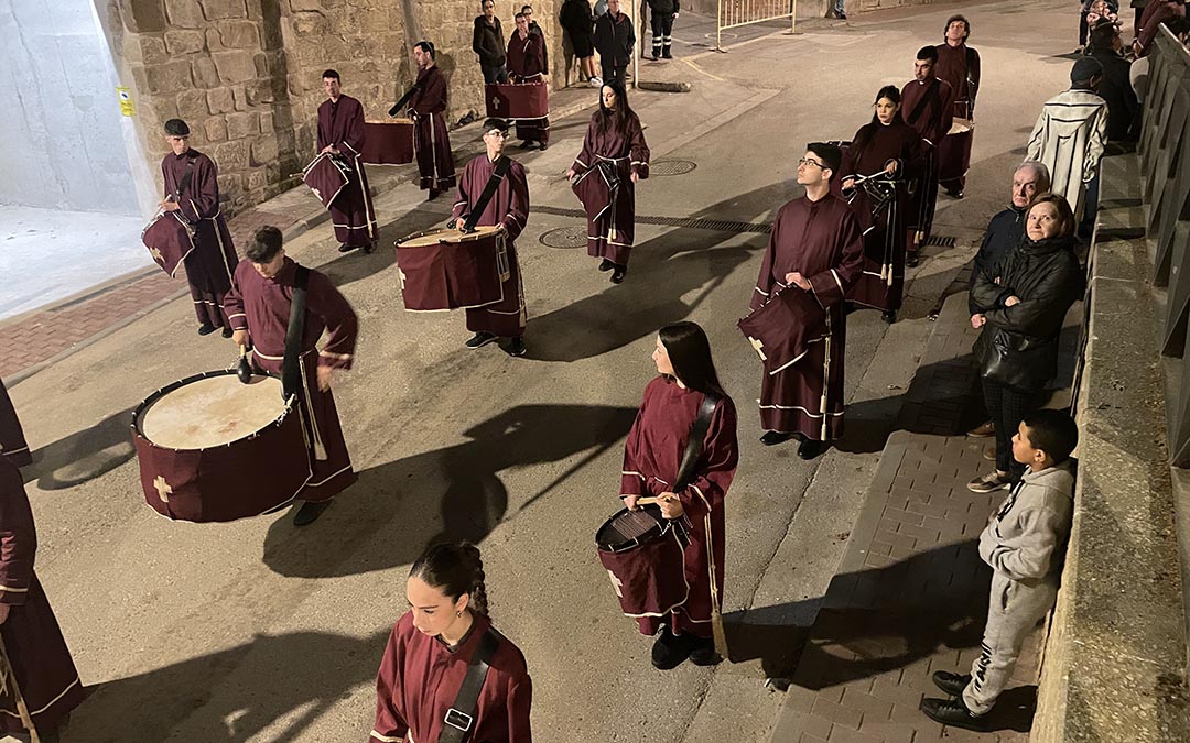 Procesión del Silencio por el casco histórico de Caspe./ S.F.