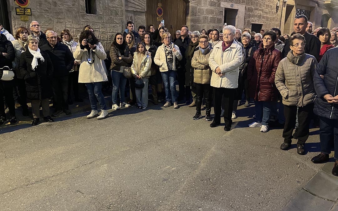 Procesión del Silencio por el casco histórico de Caspe./ S.F.