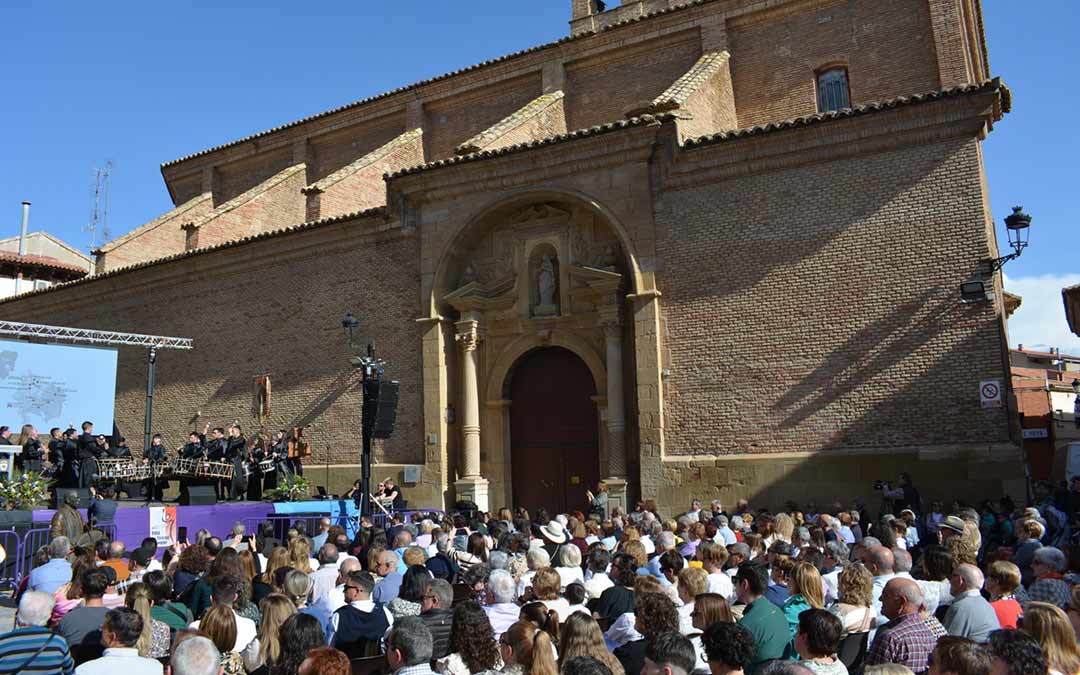 Momentos del acto de Exaltación de tambores y bombos este domingo./I.M.