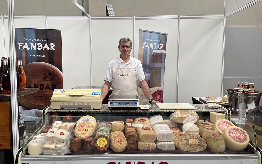 Feria ganadera, alimentación y artesanía Samper de Calanda 2025./ S.F.