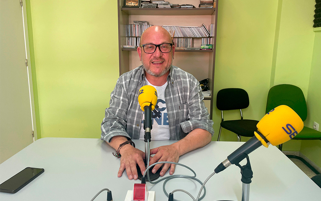 Javier Garcés en Radio Caspe./ S.F.