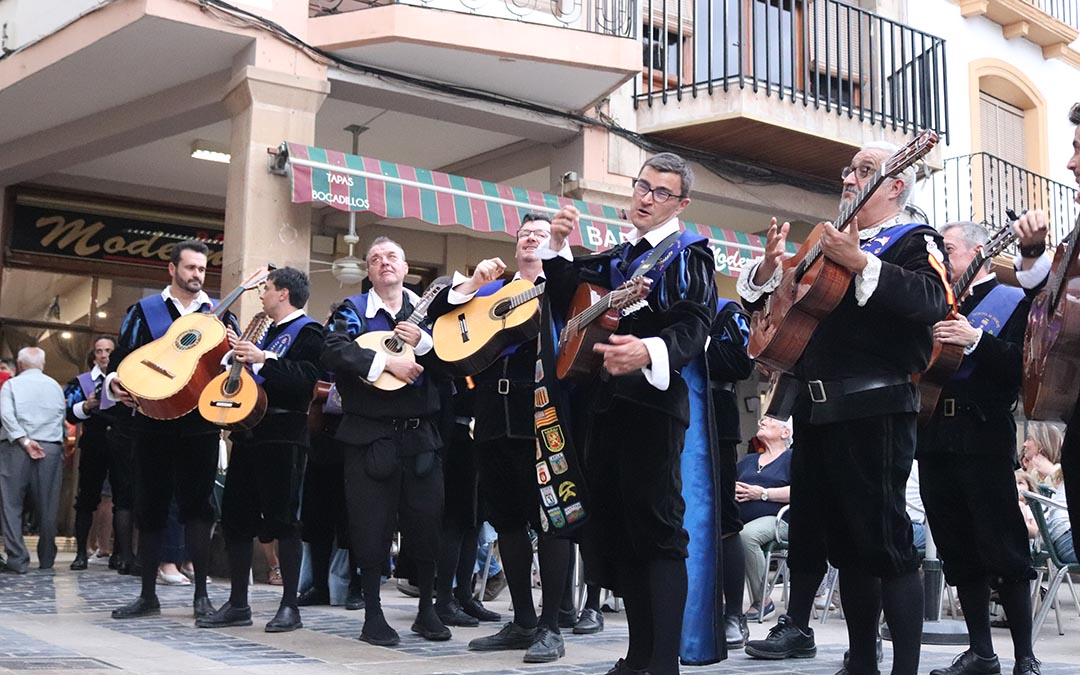 Las tunas animaron la tarde del viernes con el pasacalles. /A.S.