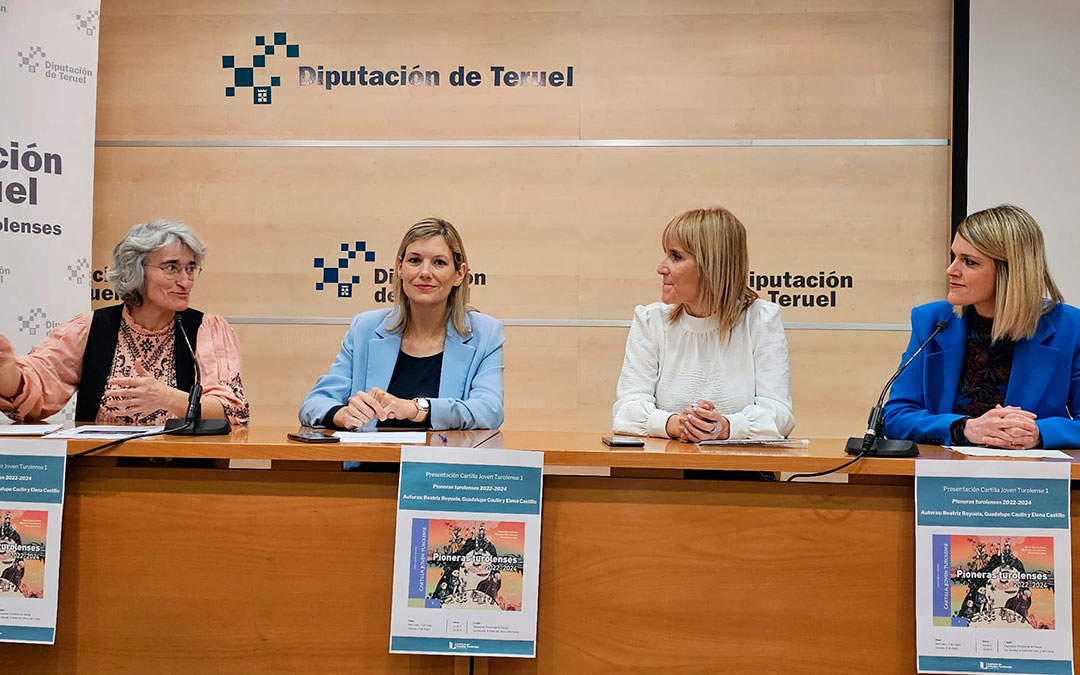 De izda. a dcha. Inmaculada Plaza, Beatriz Martín, Beatriz Redón y Belén Fuertes. / DPT