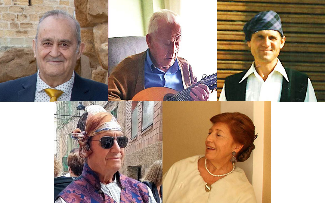 Arriba: Manuel Buenacasa y Manuel Piazuelo, de Caspe; y Ángel Segundo, de Vinaceite. Abajo: el matrimonio calandino José María Gargallo y Asunción Gascón. / L.C.