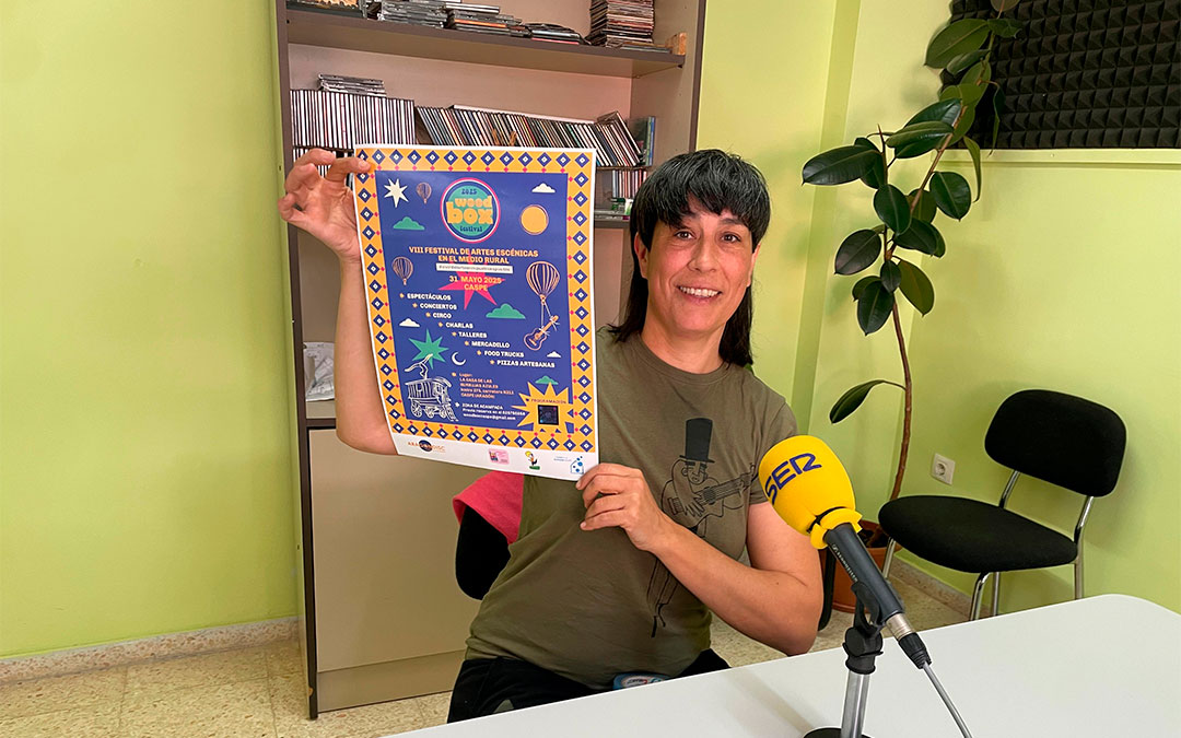 Marta Castelló en Radio Caspe./ S.F.