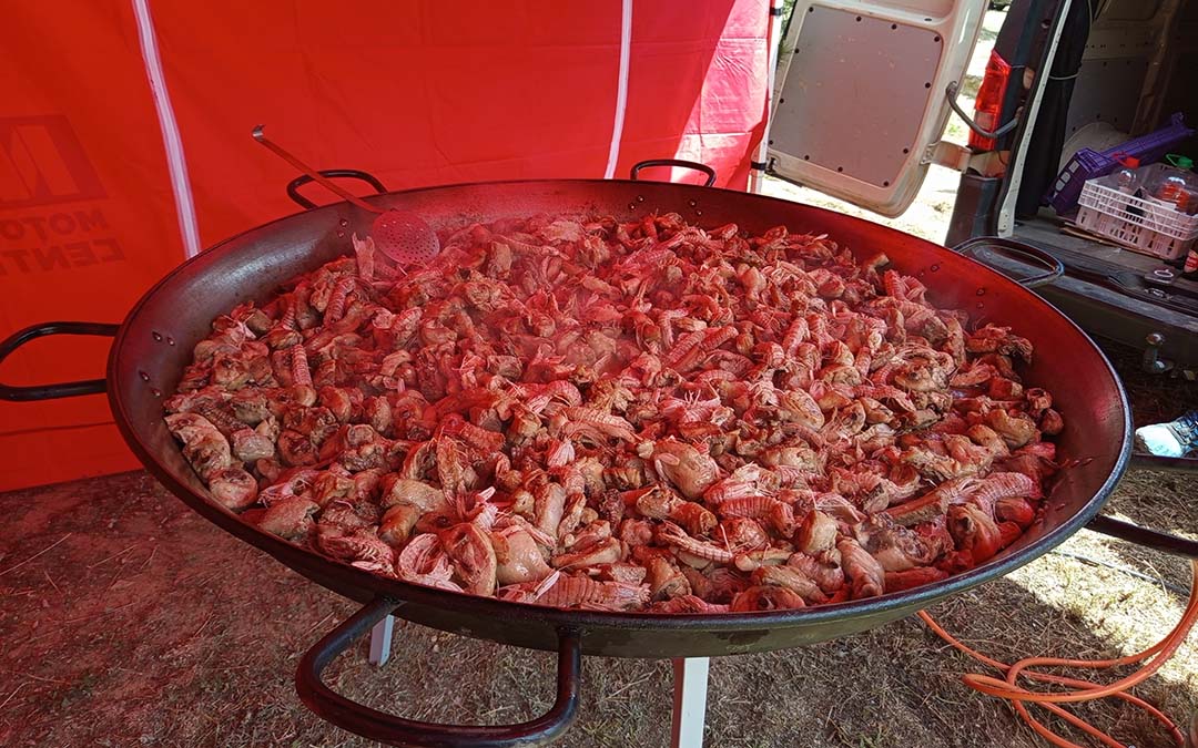 La paella está en marcha./M.J. Salvador