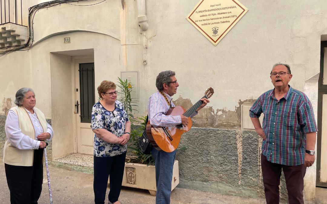 José Ballabriga le dedicó una jota a Florentín Barriendos./ S.F.