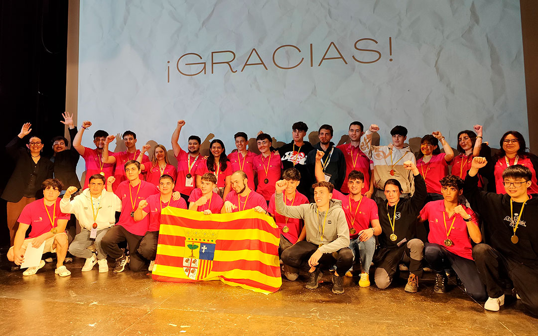 Foto de familia de los premiados en los Aragón Skills 2025./ DGA
