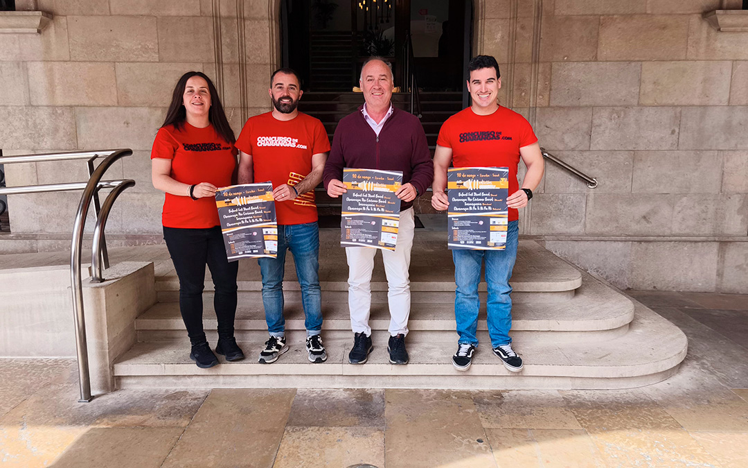 Tania Peña, Héctor García, Miguel Iranzo y Carlos Martín en la presentación del Concurso de Charangas de Escucha. /DPT