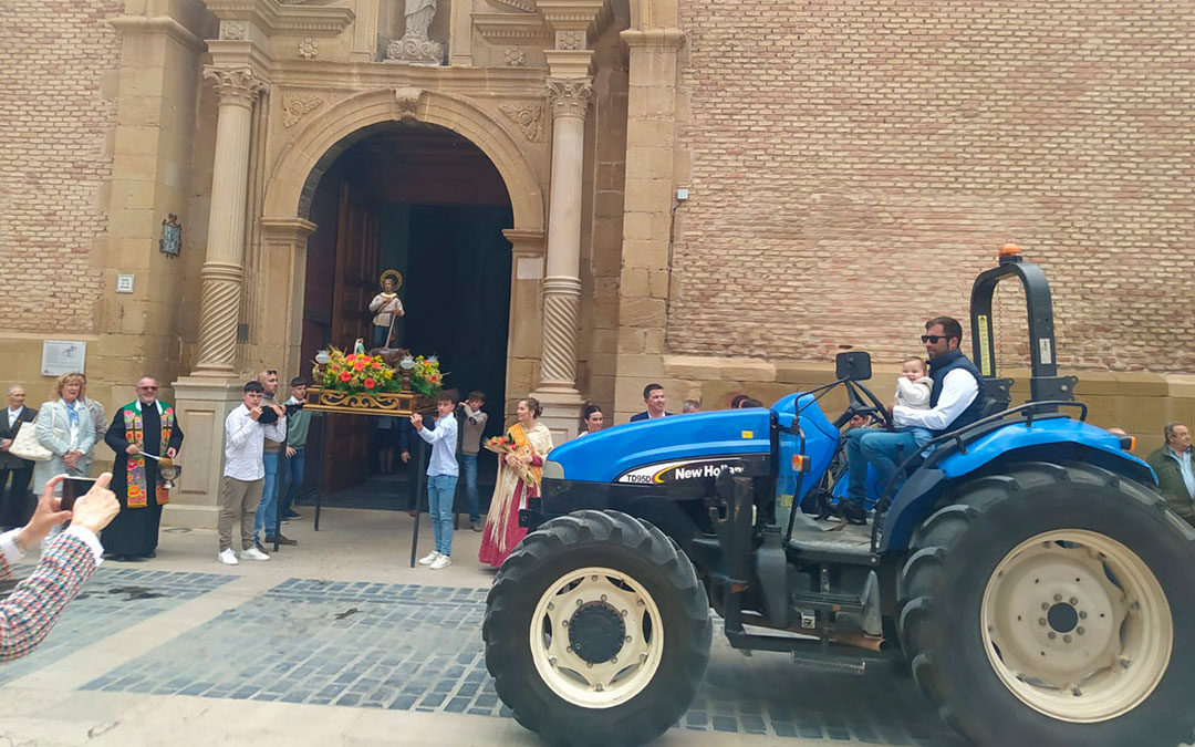 Bendición de tractores en Calanda./