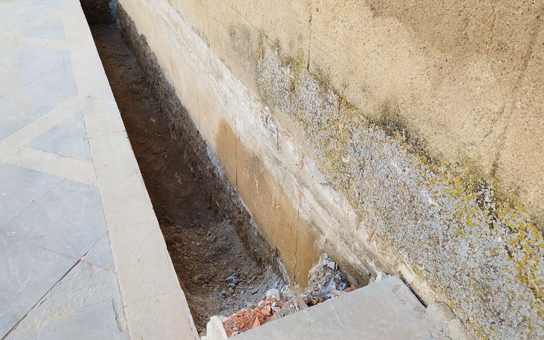 Rehabilitación de la fachada de la Iglesia de Torre de Arcas /Luis Lasmarias