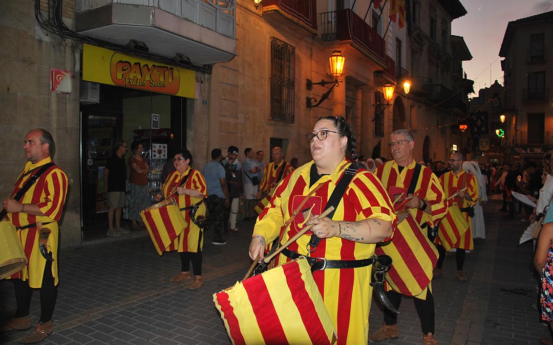 Desfile de la Comitiva hasta la plaza Compromiso./ S.F.