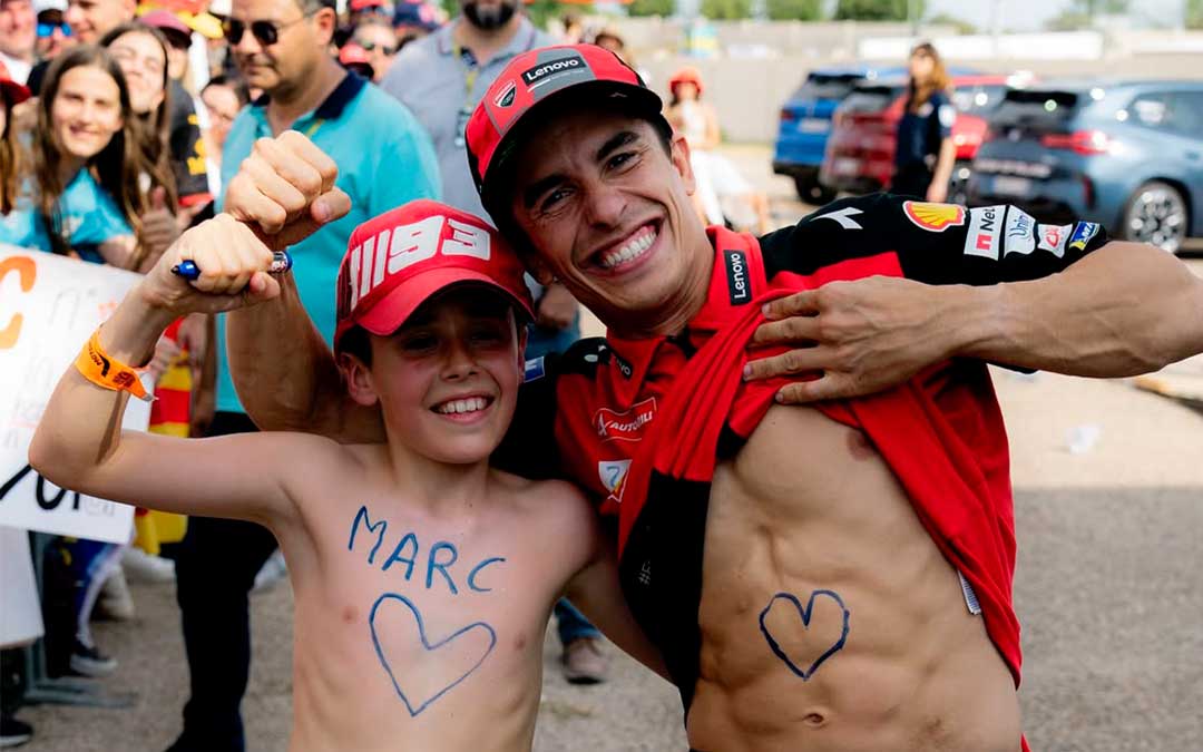 Alan y Marc Márquez este viernes en la Fan Zone./ Instagram Marc Márquez.