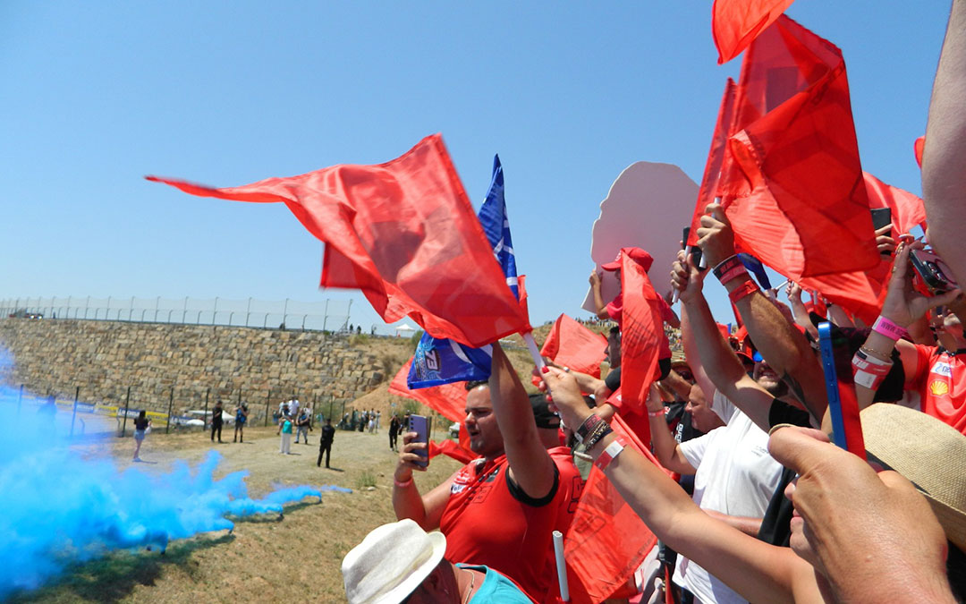 El color azul de Álex también presente. / Sara Cubero