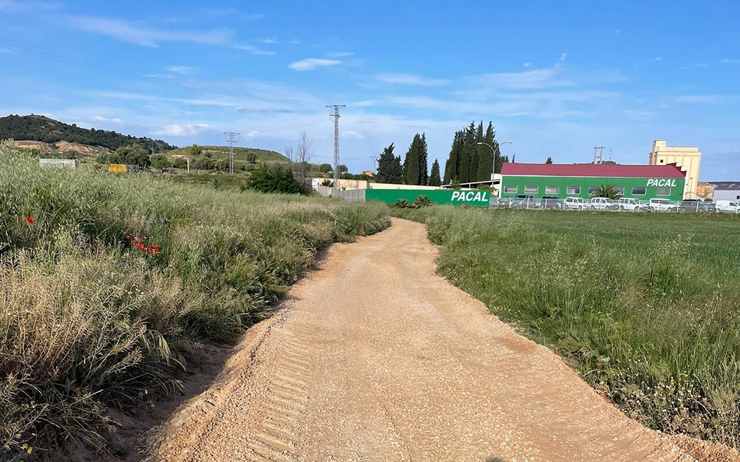 Estado en el que ha quedado uno de los caminos que se ha arreglado./ AYTO ALCORISA
