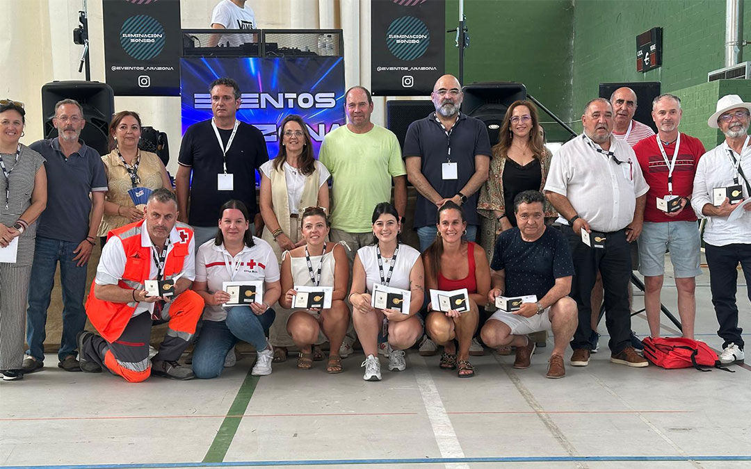 Grupo de voluntarios que participaron en el encuentro provincial celebrado en Caspe. / Ayto