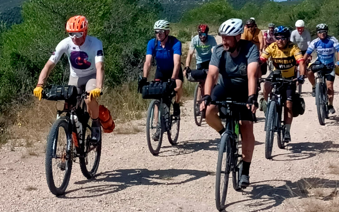 El grupo de ciclistas completó sin incidentes la ruta./ Ayto. Fayón