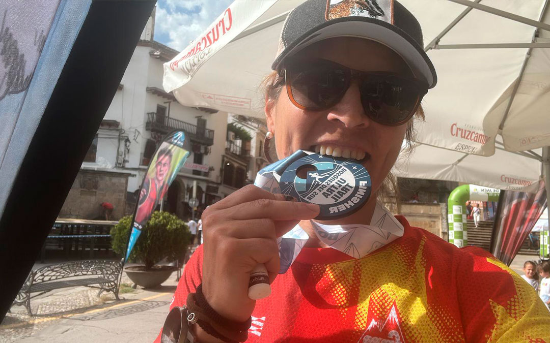 Miriam Llop tras finalizar la Ultra Trail Bosques del Sur./ M.L.