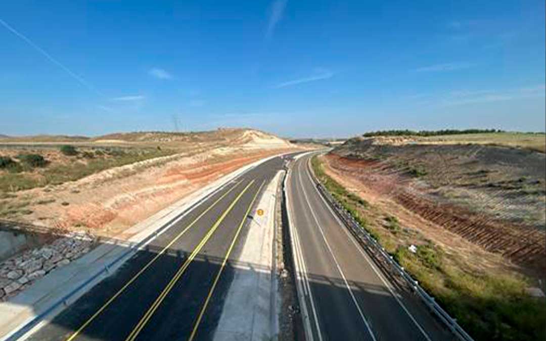 Trabajos que se están realizando entre Fuentes de Ebro y Burgos de Ebro./ Mitma