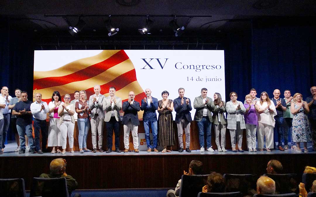 Foto de familia en el Congreso del PAR de este sábado./ PAR.