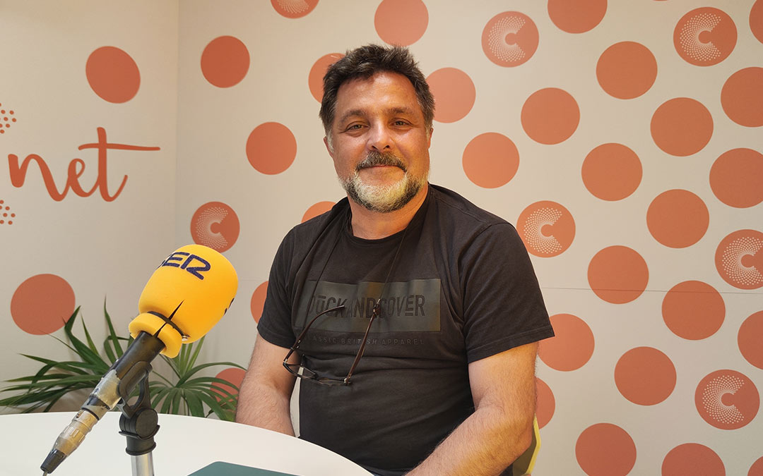 José Ángel Guimerá, productor de cine, presenta la nueva edición de 'Un fin de semana de cine' en Castelnou. /La Comarca