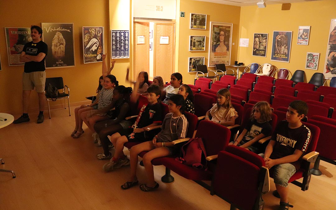 Los niños de Calanda se convertirán en cineastas realizando su propio cortometraje. /A.S.