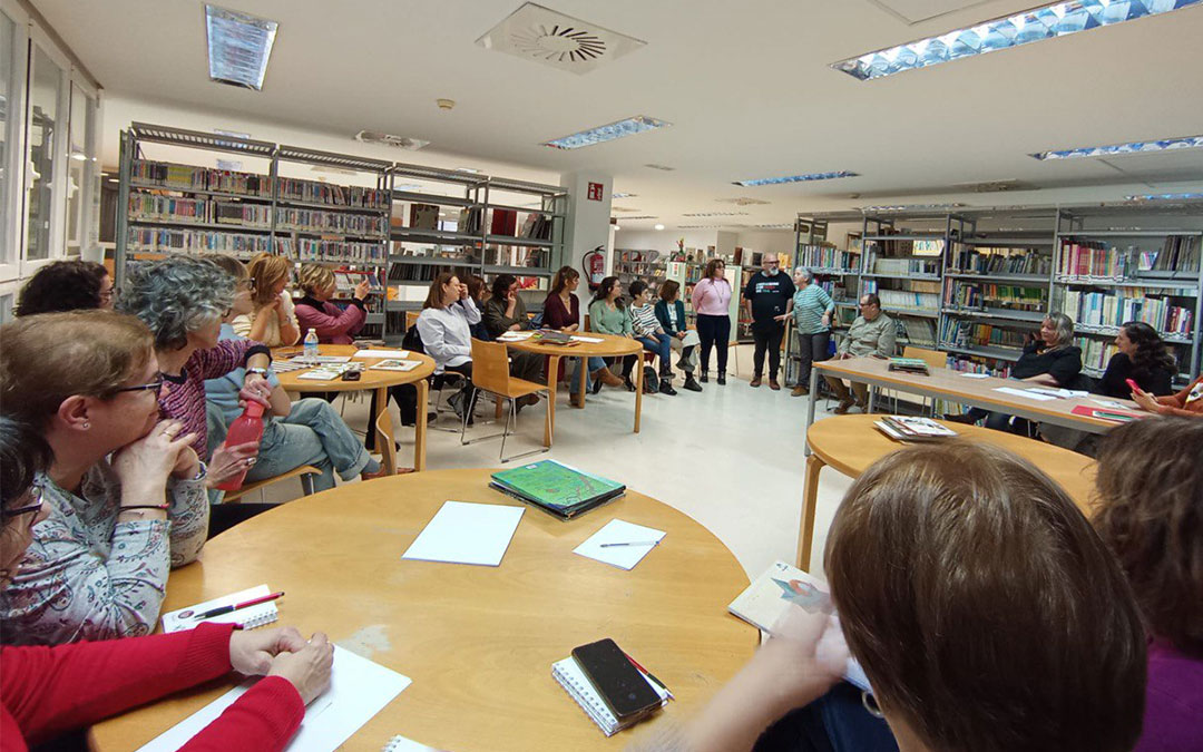 Instantes del encuentro de bibliotecarios en Alcañiz. / DPT