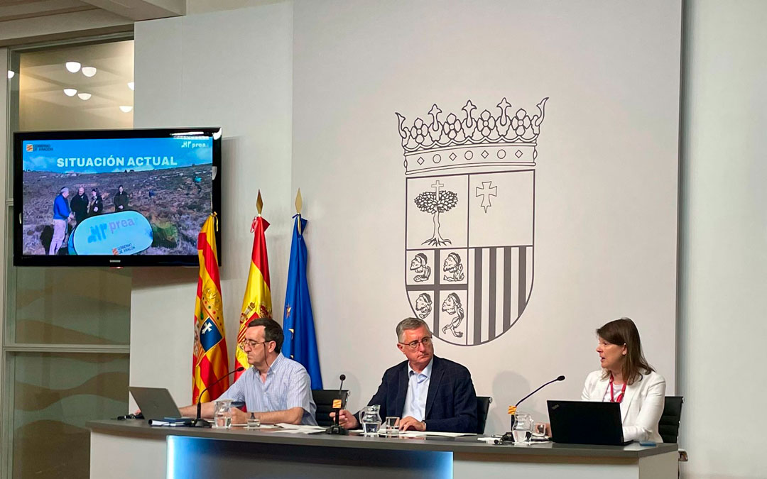 Arrechea, Blasco y Oliván, en la rueda de prensa de balance del Plan de Reforestación de Aragón./ DGA