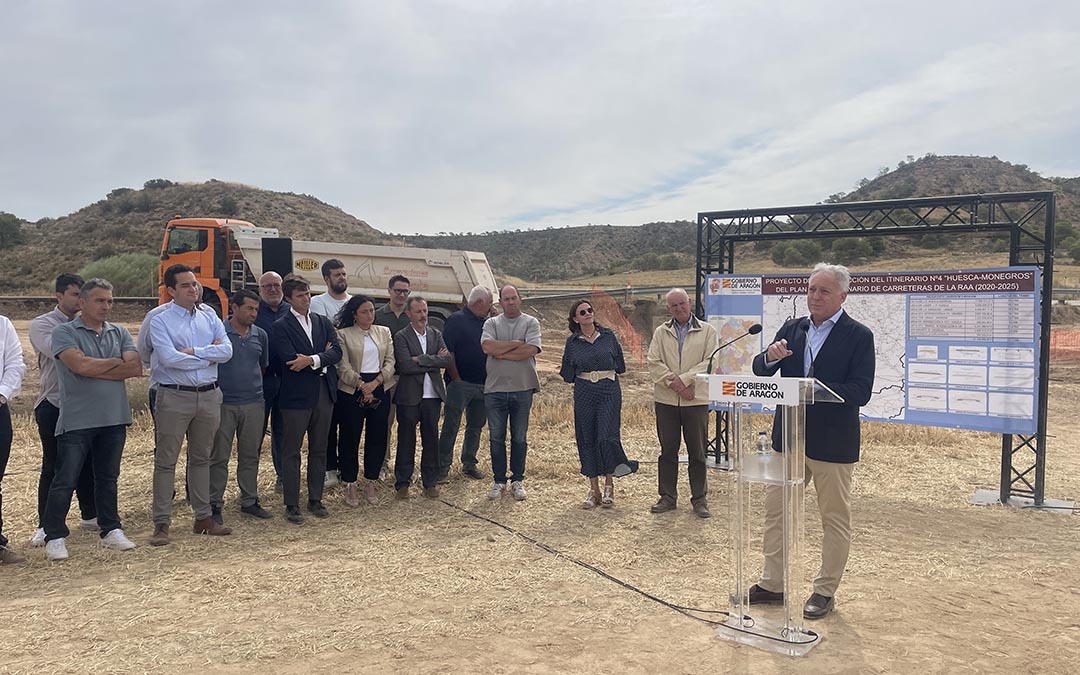 López ha destacado la importancia de invertir en las carreteras aragonesas./ S.F.