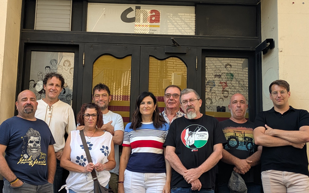 Visita de CHA en Caspe, donde denunciaron el «colapso educativo y sanitario». CHA