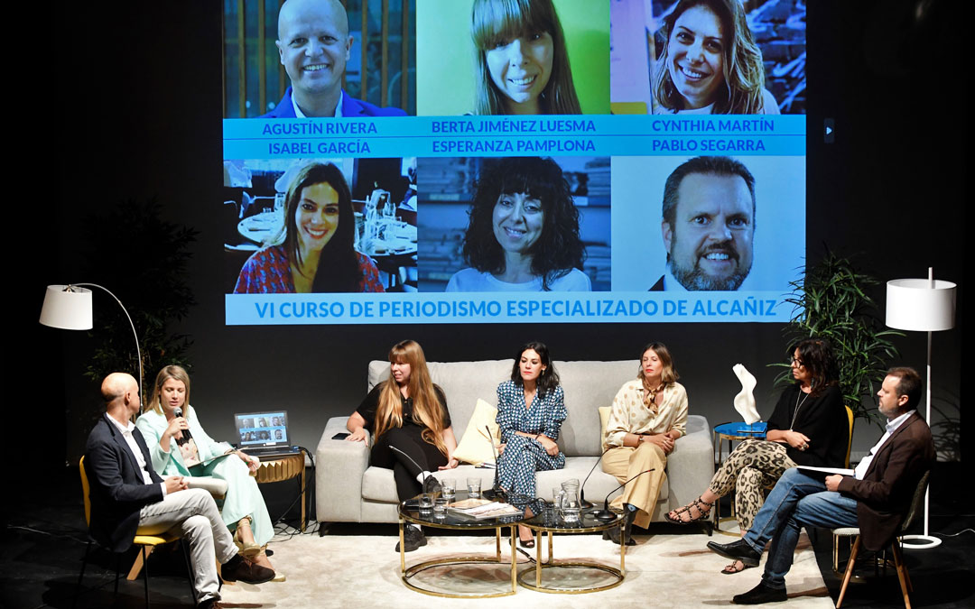 Imagen de archivo de una de las ponencias de la edición de 2024./ CURSO DE PERIODISMO DE ALCAÑIZ