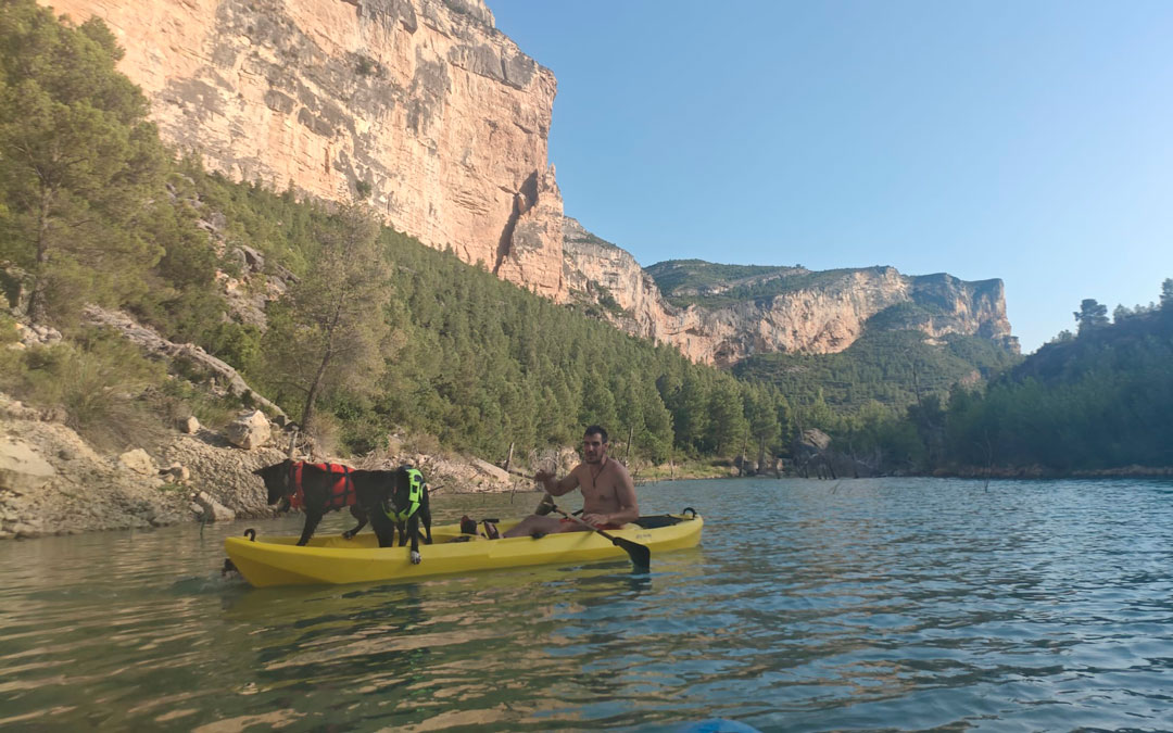 En Santolea se han recuperado este verano las actividades en el agua./ VERTIKAL