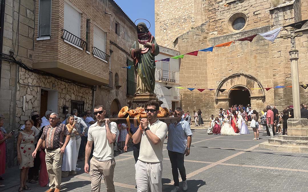 Procesión por San Bartolomé este domingo / L. Castel