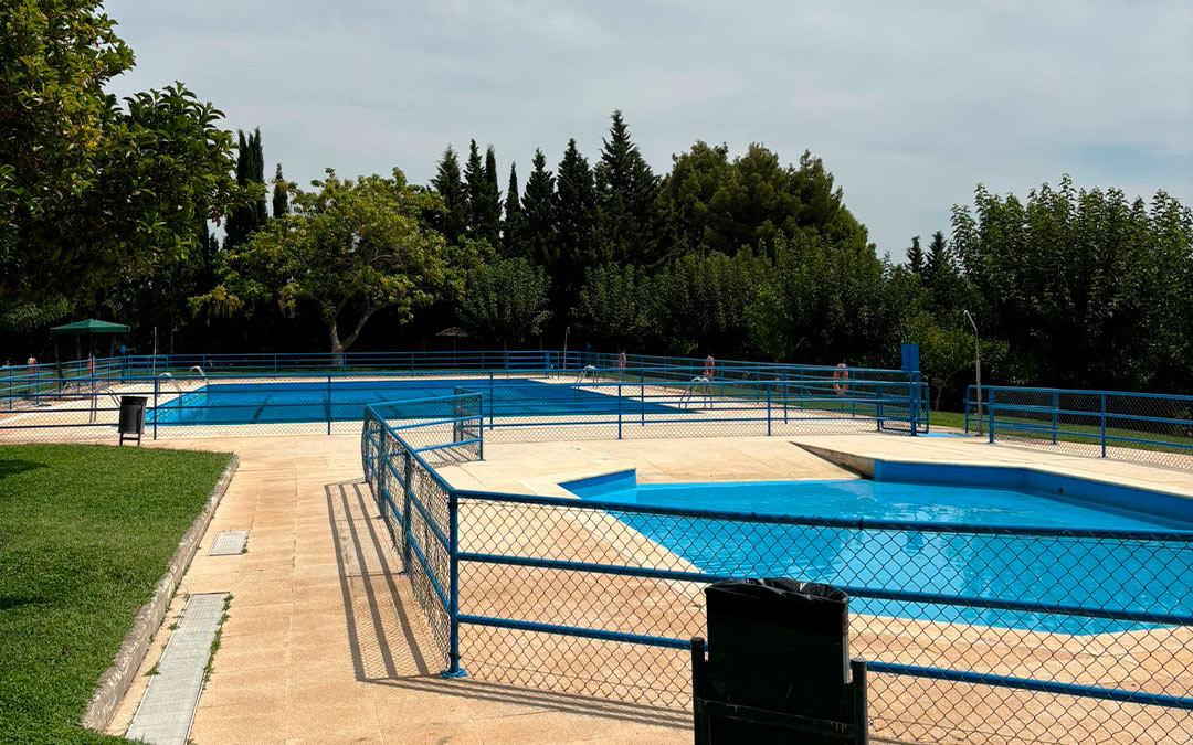 Estado actual de las piscinas Nonaspe./ L.C.