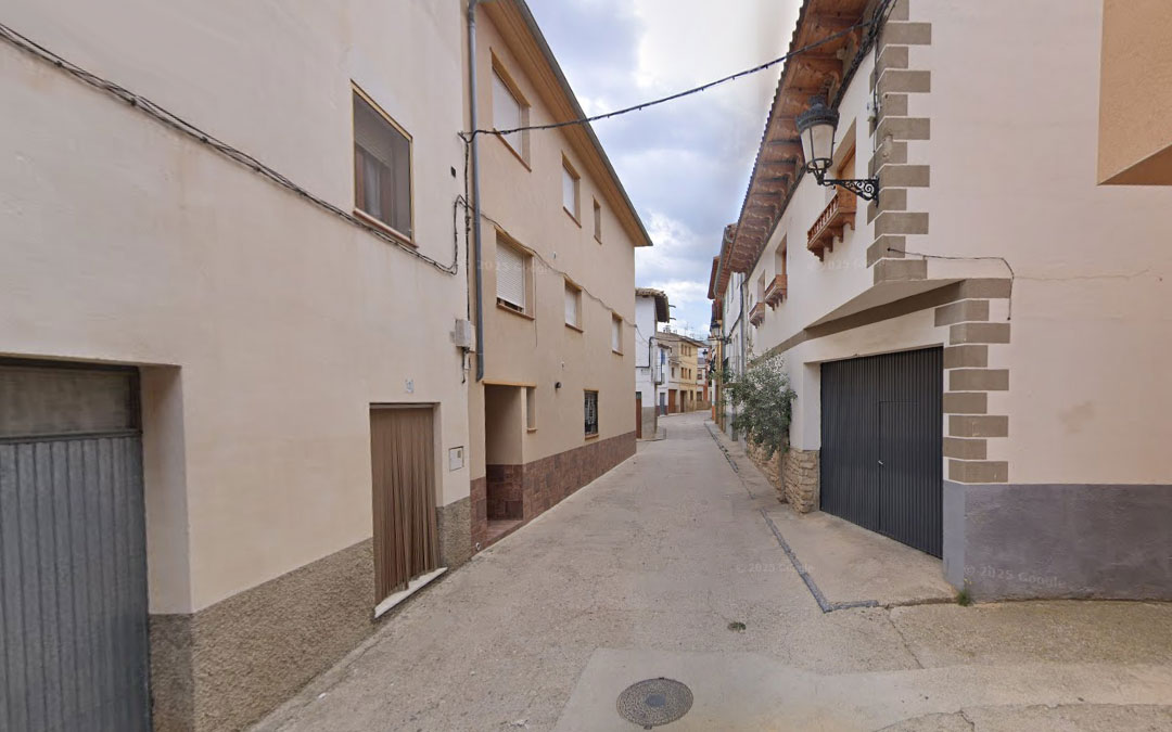 El robo se ha dado en una de las casas de la calle Nevera de La Codoñera. / La COMARCA