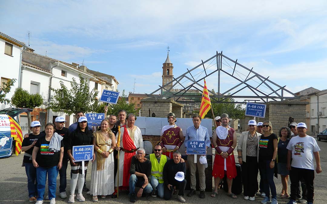 Teruel Existe reclama la A-68 y la reparación del puente sobre el río Aguas Vivas, en Azaila. / S.C
