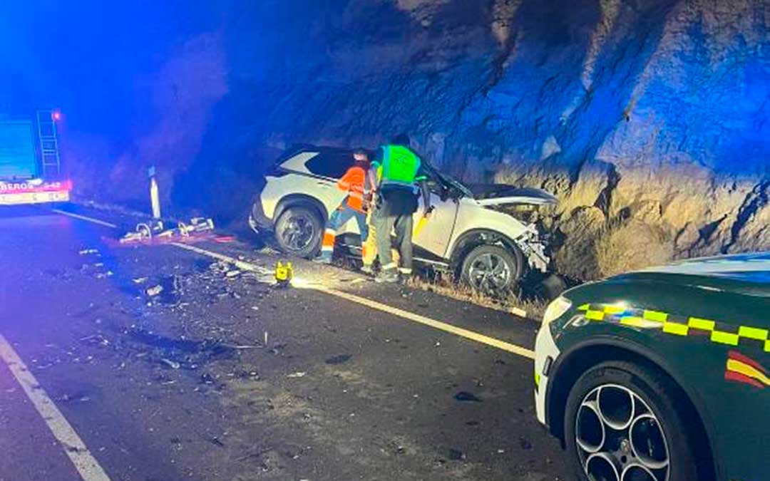 Estado de uno de los vehículos implicados en el accidente de La Fresneda / Guardia Civil