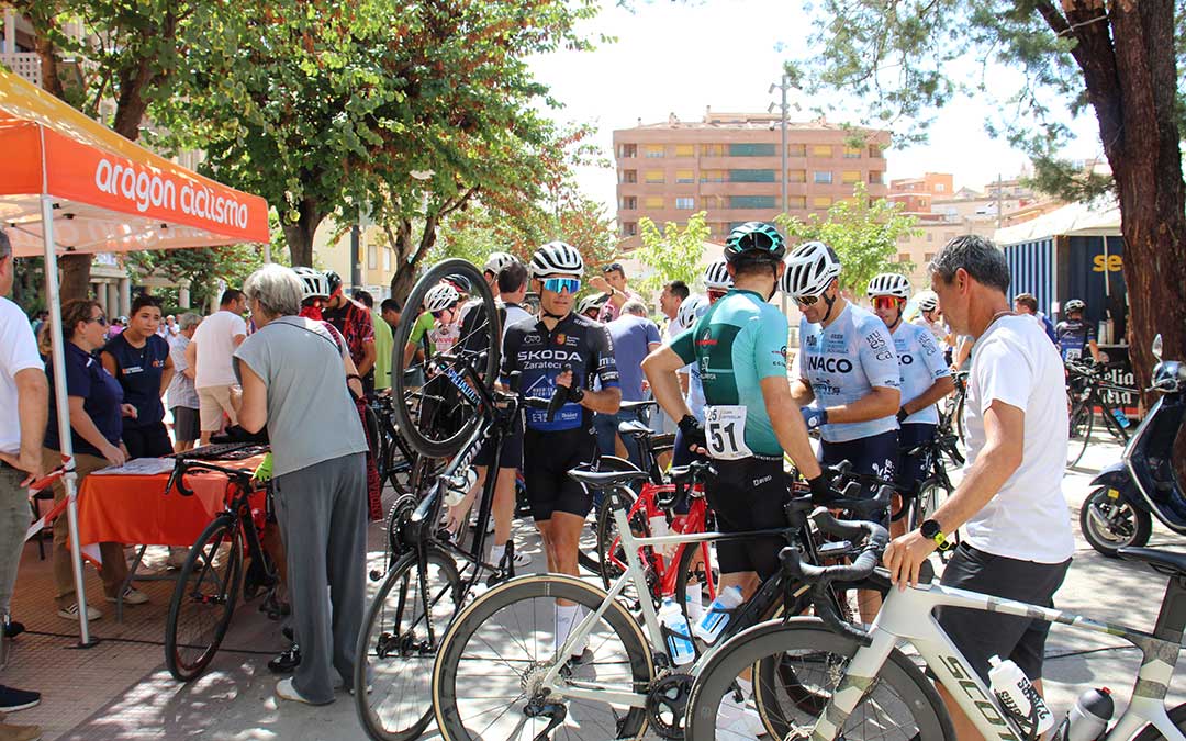 I ‘Critérium’ de ciclismo Ciudad de Alcañiz, Copa de Aragón. / B. Severino