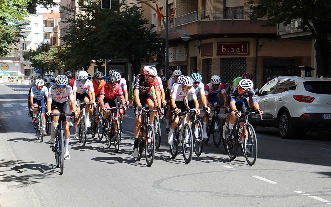 I ‘Critérium’ de ciclismo Ciudad de Alcañiz, Copa de Aragón. / B. Severino