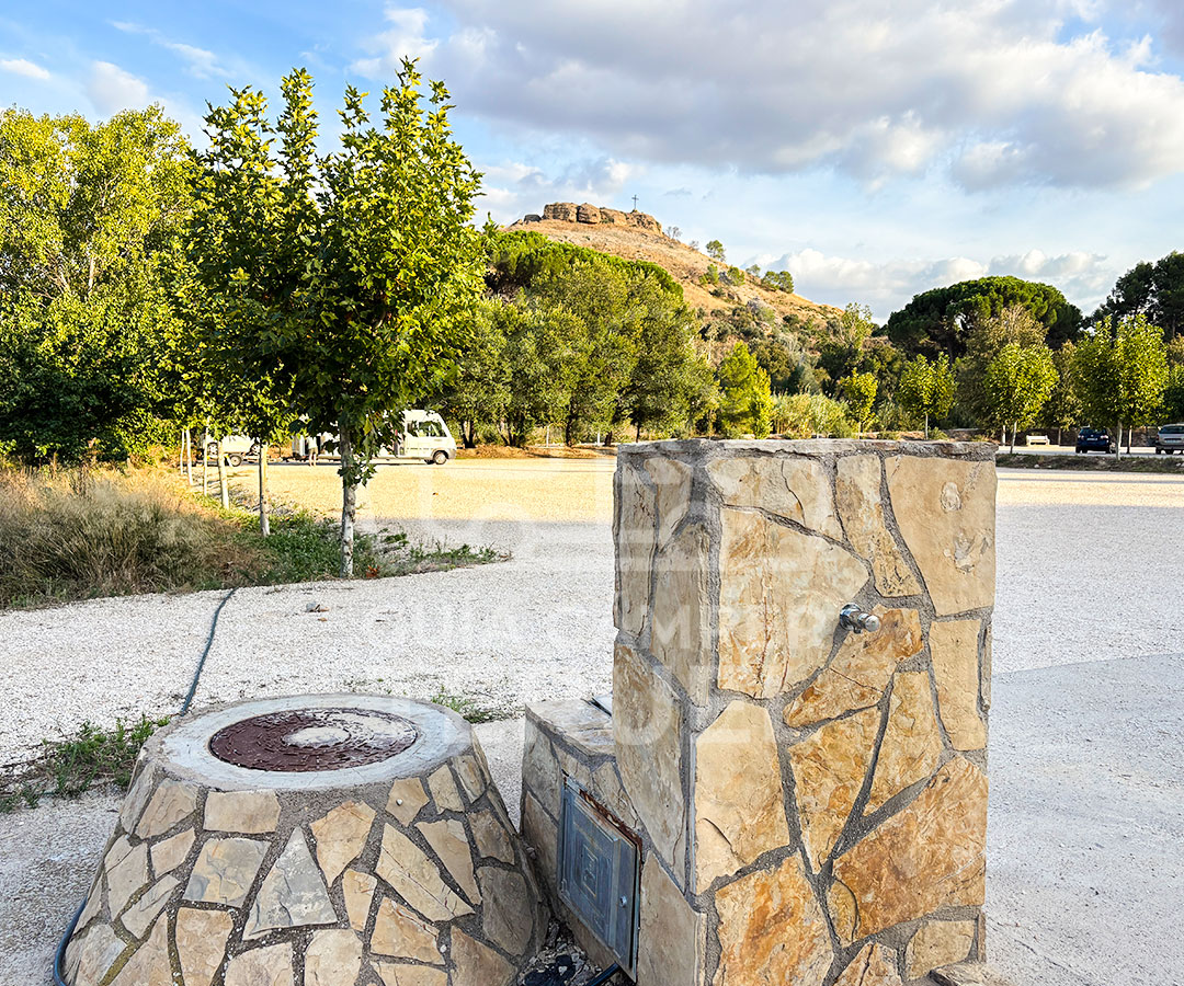 area-autocaravanas-albalate-teruel-1